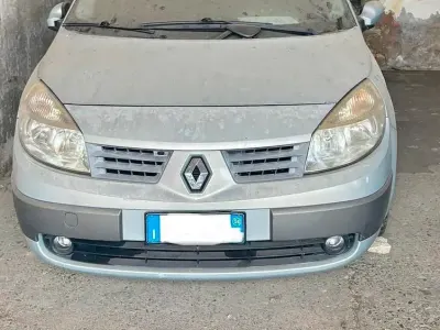 Usata Renault Scénic II 2004 Grigio Monovolume