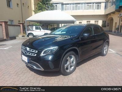 Usata Mercedes GLA200 135 CV (99 kW) 2018 Nero SUV