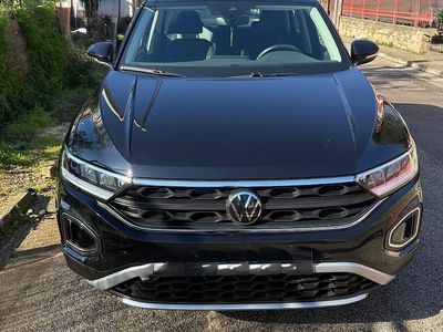 Usata VW T-Roc Life 116 CV (85 kW) 2024 Nero SUV