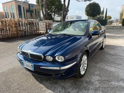 Usata Jaguar X-type 229 CV (168 kW) 2003 Blu Berlina
