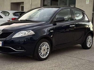 Usata Lancia Ypsilon Gold 69 CV (50 kW) 2018 Other Utilitaria