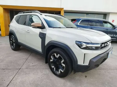 Usata Dacia Duster Extreme 131 CV (96 kW) 2025 Grigio SUV