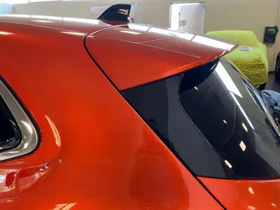 Usata Renault Clio Intens 100 CV (73 kW) 2023 Arancione Utilitaria