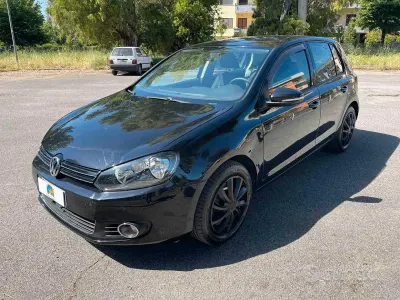 Usata VW Golf VI Comfortline 105 CV (77 kW) 2010 Nero Utilitaria