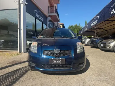 Usata Toyota Yaris Sol 69 CV (50 kW) 2008 Blu Utilitaria