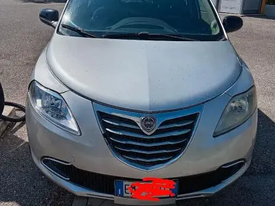 Usata Lancia Ypsilon