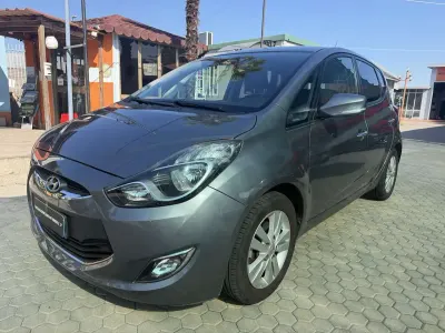 Usata Hyundai ix20 90 CV (66 kW) 2013 Grigio Utilitaria