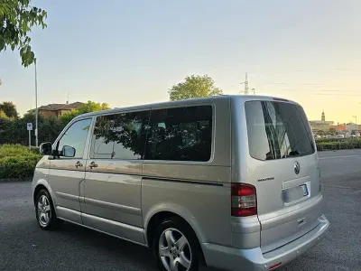 Usado VW T5 131 HP (96 kW) 2004 Cinzento Van