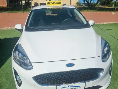 Usata Ford Fiesta Vignale 100 CV (73 kW) 2018 Bianco Utilitaria