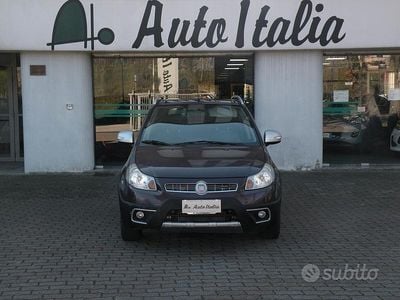 Usata Fiat Sedici 135 CV (99 kW) 2012 Viola SUV