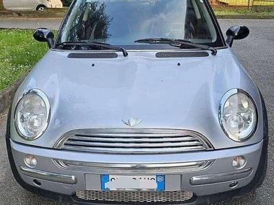 Usata Mini Cooper 116 CV (85 kW) 2004 Grigio Utilitaria