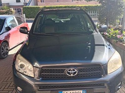 Usata Toyota RAV4 Sol 136 CV (100 kW) 2006 SUV