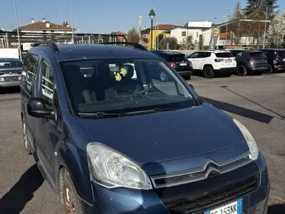 Usata Citroën Berlingo XTR 99 CV (72 kW) 2016 Blu/azzurro Monovolume