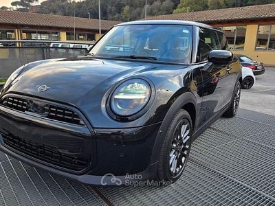Usata Mini Cooper SE Essential 114 kW (156 CV) 2024 Gray Utilitaria
