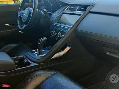 Usata Jaguar E-Pace 200 CV (147 kW) 2019 Grigio SUV
