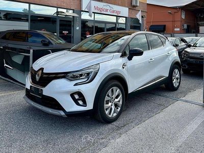 Usata Renault Captur Zen 94 CV (69 kW) 2022 Bianco SUV