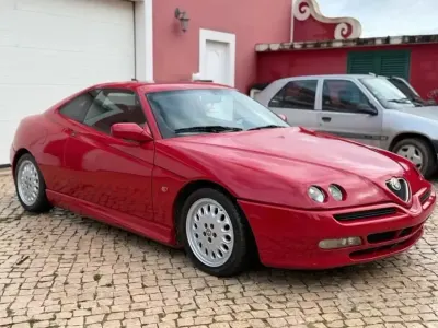 Usata Alfa Romeo GTV 130 CV (95 kW) 1998 Rosso Coupé