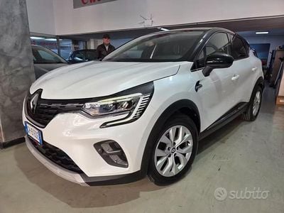 Usata Renault Captur RS Line 100 CV (73 kW) 2021 Bianco SUV