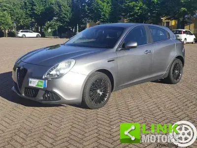 Usata Alfa Romeo Giulietta 105 CV (77 kW) 2011 Grigio Utilitaria