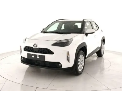 Nuova Toyota Yaris Cross Active 92 CV (67 kW) 2026 Bianco SUV