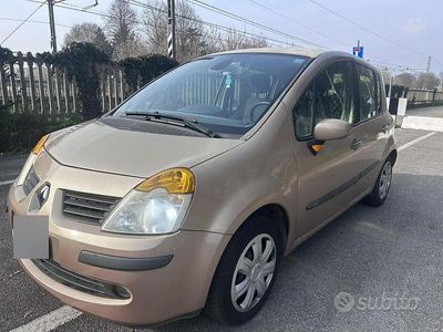 Usata Renault Modus 82 CV (60 kW) 2004 Grigio Monovolume