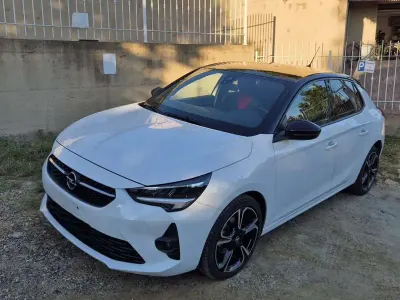 Usata Opel Corsa GS Line 101 CV (74 kW) 2019 Bianco Utilitaria