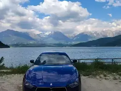 Usata Maserati Ghibli 250 CV (183 kW) 2014 Blu/azzurro Berlina