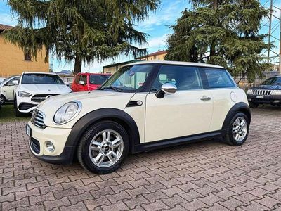 Usata Mini ONE 75 CV (55 kW) 2011 Beige Utilitaria