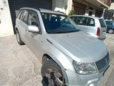 Second-hand Suzuki Grand Vitara 129 CP (94 kW) 2005 Gri SUV