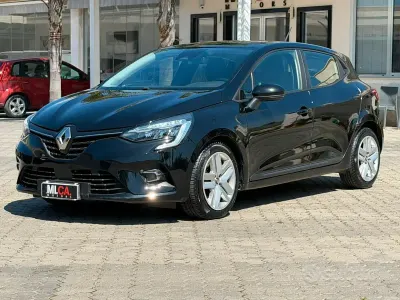 Usata Renault Clio Business 100 CV (73 kW) 2021 Grigio Utilitaria