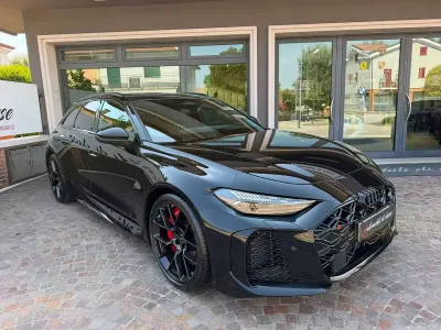 Nuova Audi RS5 Ambiente 639 CV (469 kW) 2026 Nero mythos metallizzato Station wagon