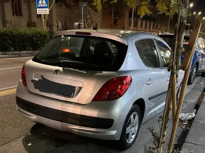 Usata Peugeot 207 73 CV (53 kW) 2008 Grigio Berlina