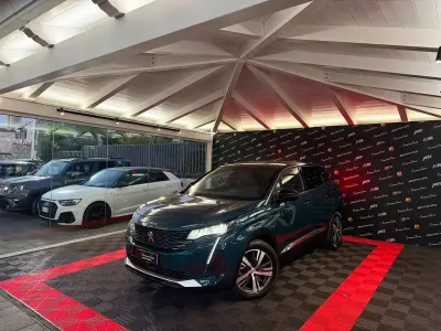Usata Peugeot 3008 Allure 131 CV (96 kW) 2023 Blu/azzurro SUV