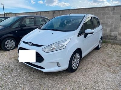 Usata Ford B-MAX Business Edition 100 CV (73 kW) 2015 Bianco Monovolume