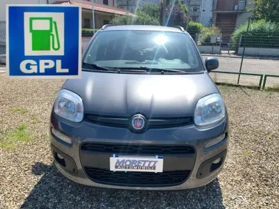 Usata Fiat Panda Lounge 69 CV (50 kW) 2018 Grigio Utilitaria