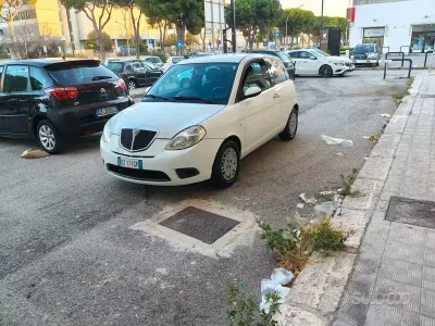 Usata Lancia Ypsilon 77 CV (56 kW) 2009 Bianco Utilitaria