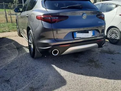 Usata Alfa Romeo Stelvio Business 179 CV (131 kW) 2018 Grigio SUV