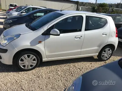 Usata Nissan Pixo 68 CV (50 kW) 2010 Bianco Utilitaria