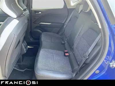 Usata Renault Captur Intens 100 CV (73 kW) 2022 Blu scuro SUV