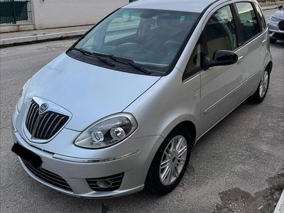 Usata Lancia Musa Gold 95 CV (69 kW) 2013 Grigio Monovolume
