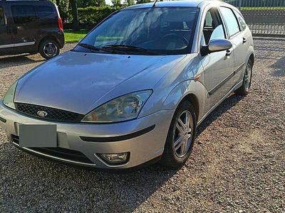 Usata Ford Focus 115 CV (84 kW) 2004 Grigio Berlina