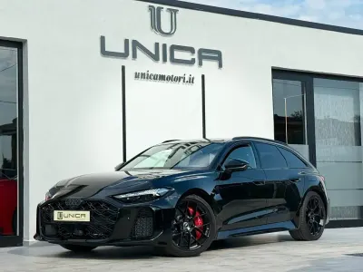 Nuova Audi RS5 Performance 639 CV (469 kW) 2026 Nero Station wagon