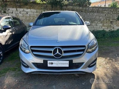 Usata Mercedes B180 Executive 108 CV (79 kW) 2016 Grigio Monovolume