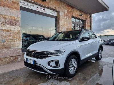 Bianco Usata 2023 VW T-Roc Life SUV | 20.500 € (Buon prezzo)