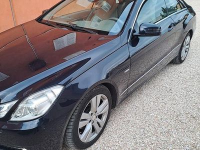 Usata Mercedes 220 170 CV (125 kW) 2010 Blu Coupé