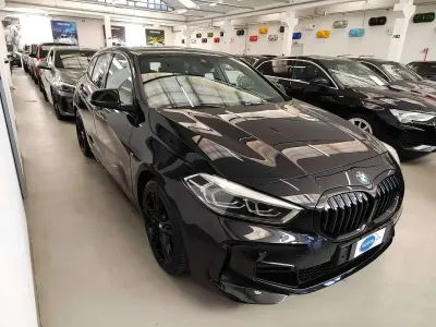Usata BMW 118 M Sport 150 CV (110 kW) 2024 Black sapphire Utilitaria