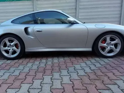 Usata Porsche 911 Carrera 420 CV (308 kW) 2001 Argento Coupé