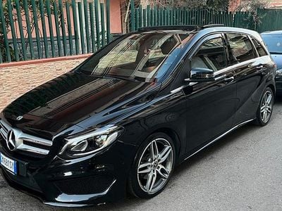 Begagnad Mercedes B200 AMG 136 HK (100 kW) 2018 Svart Minibuss