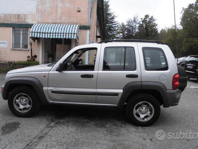 usata Jeep Cherokee 2.5 CRD Sport