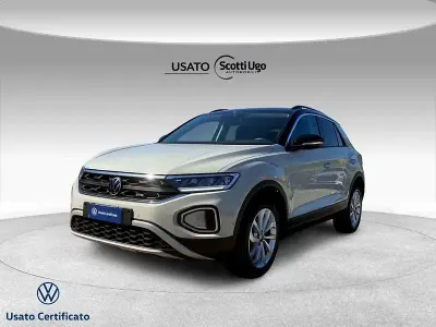 Usata VW T-Roc Life 110 CV (80 kW) 2023 Grigio SUV